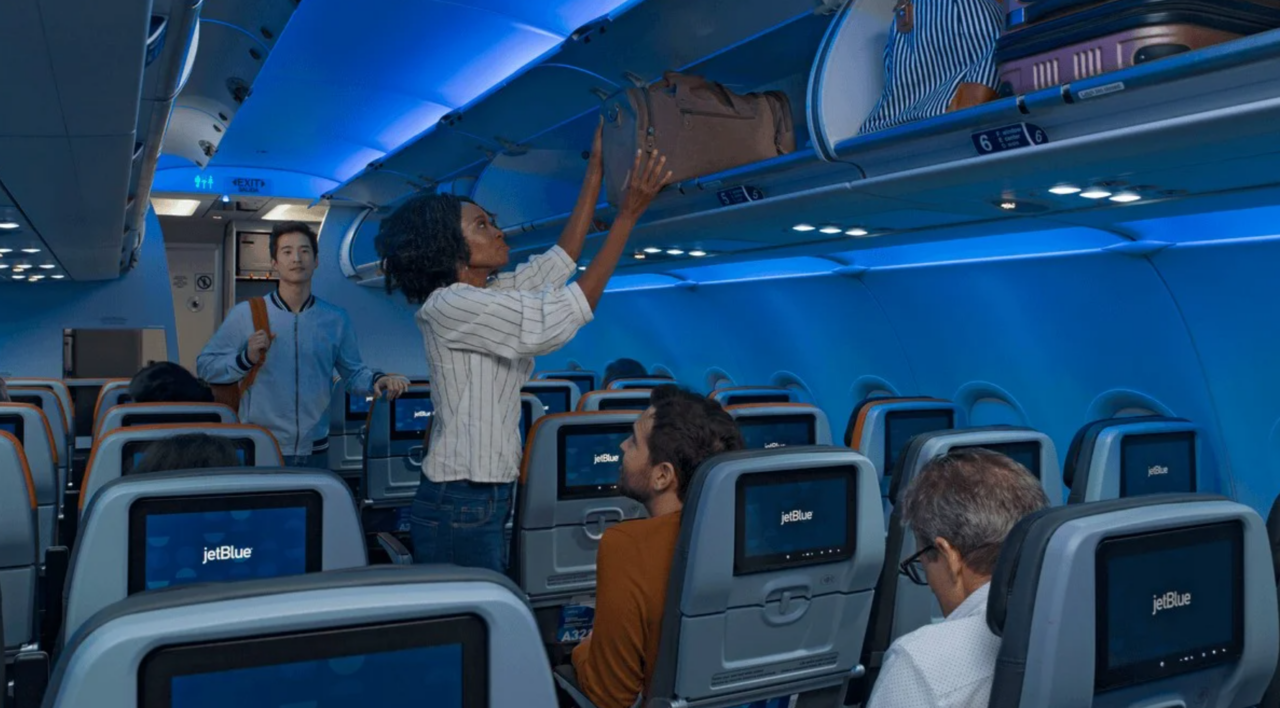 Jetblue brindará equipaje de mano gratis a sus viajeros en todas sus tarifas